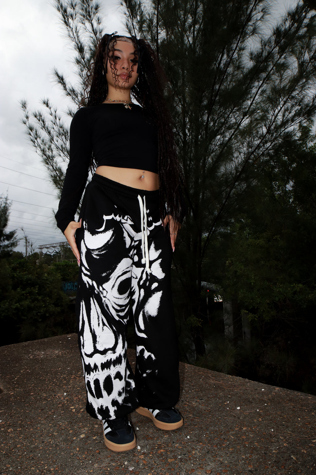 BLACK/GREY BAGGY REAPER SWEATPANTS
